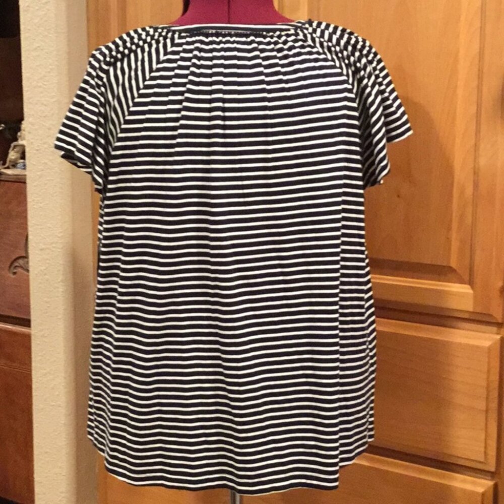 NWT  striped top with flutter sleeve - Picture 2 of 3